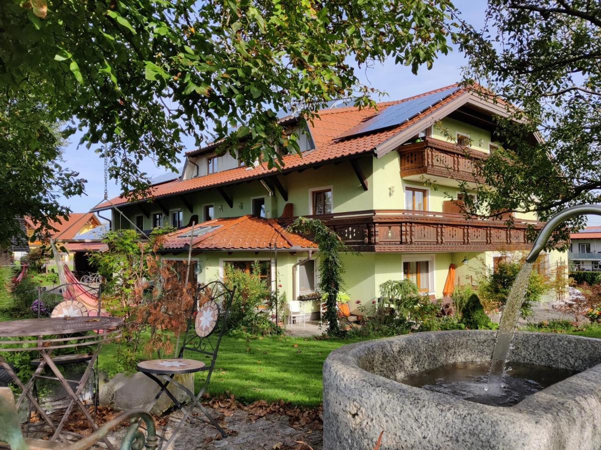 Pension Holzapfel St Georgen im Attergau Bagian luar foto