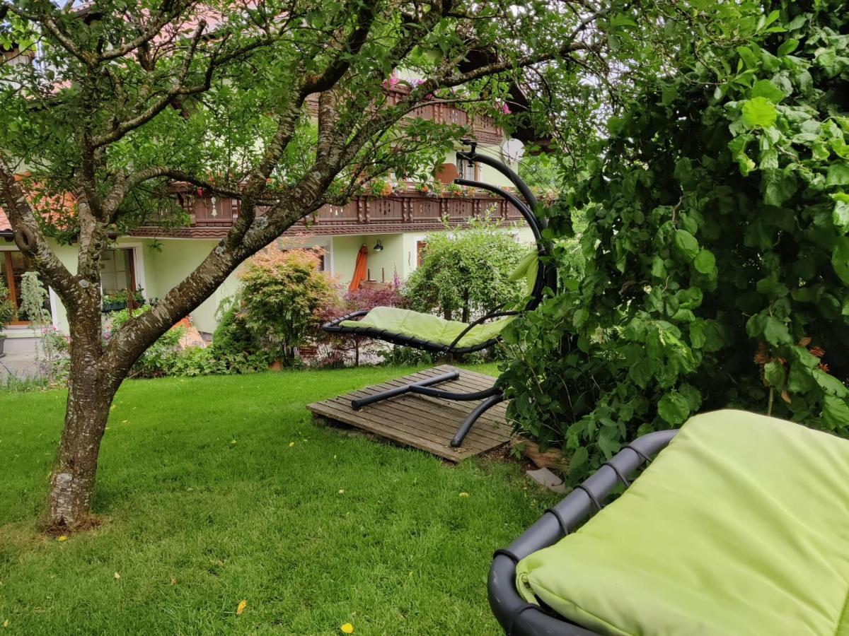 Pension Holzapfel St Georgen im Attergau Bagian luar foto