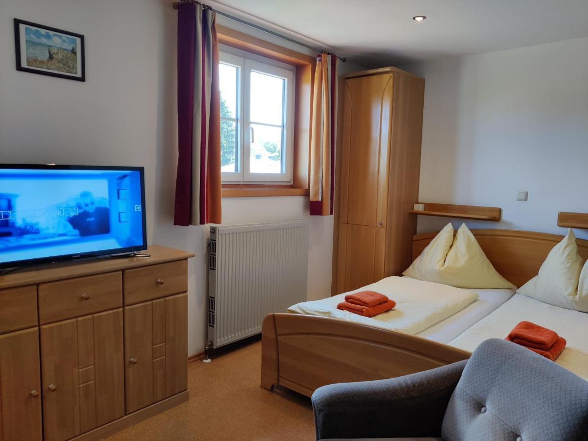 Pension Holzapfel St Georgen im Attergau Ruang foto